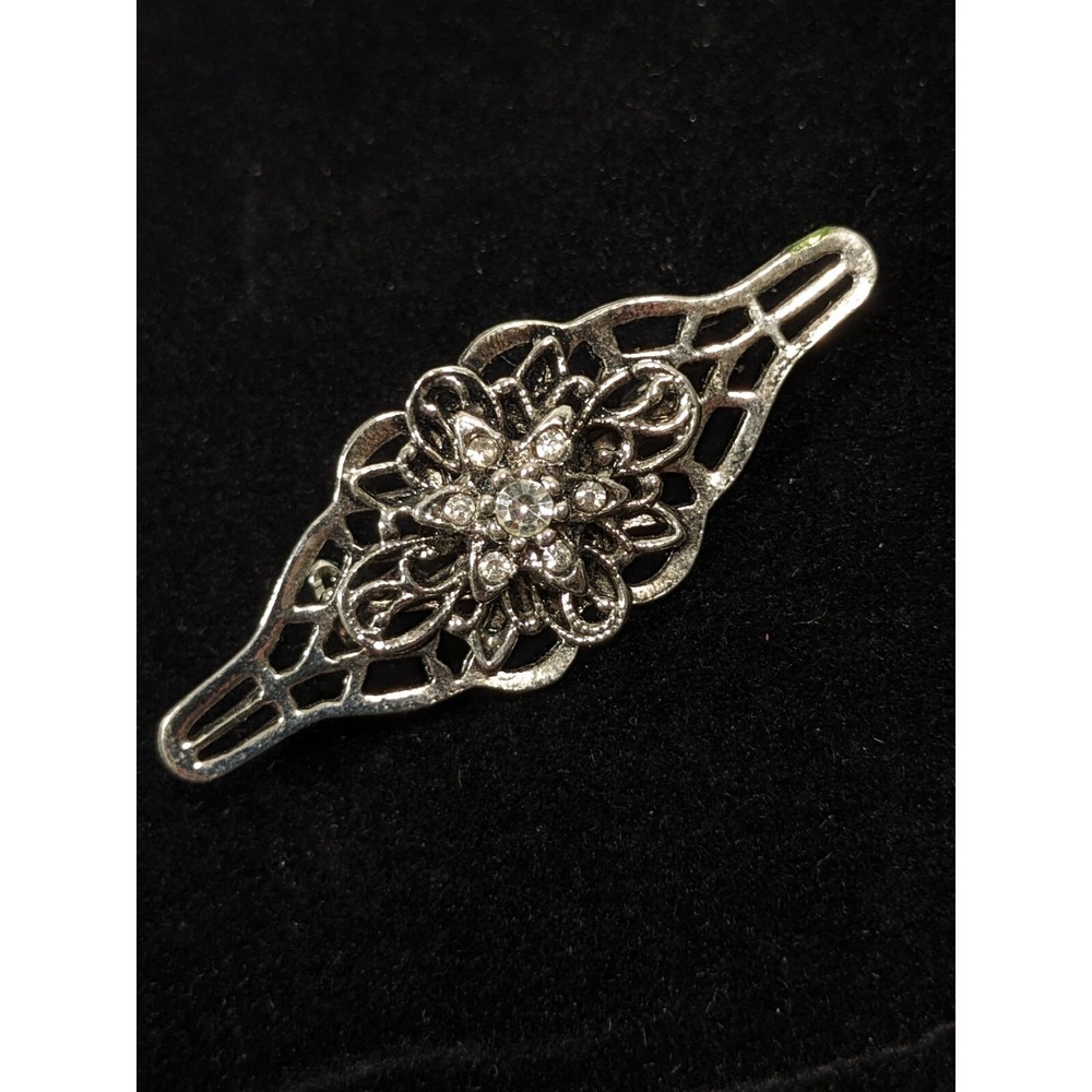 Vintage Silver Tone Victorian Style Open Metal Work Rhinestone Flower Bar Brooch